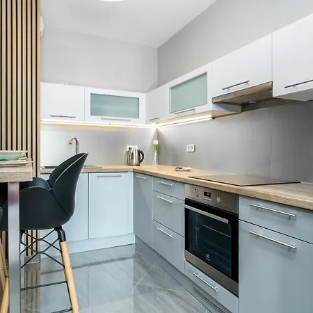 Bielniki By Renters Apartment
